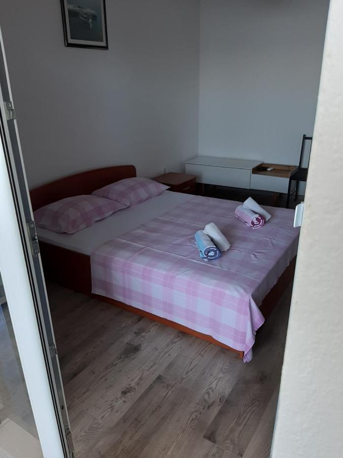 Apartments Davor Ceko Jesenice  Exterior foto